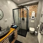 Moderne 2-zimmer Im Zentrum Von * וולפסבורג
