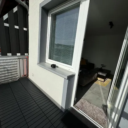 Апартаменты Moderne 2-zimmer Im Zentrum Von *