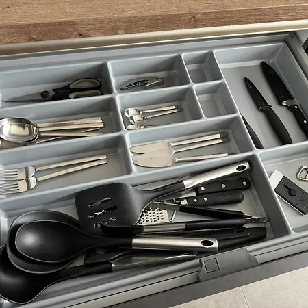 Moderne 2-zimmer Im Zentrum Von Вольфсбург